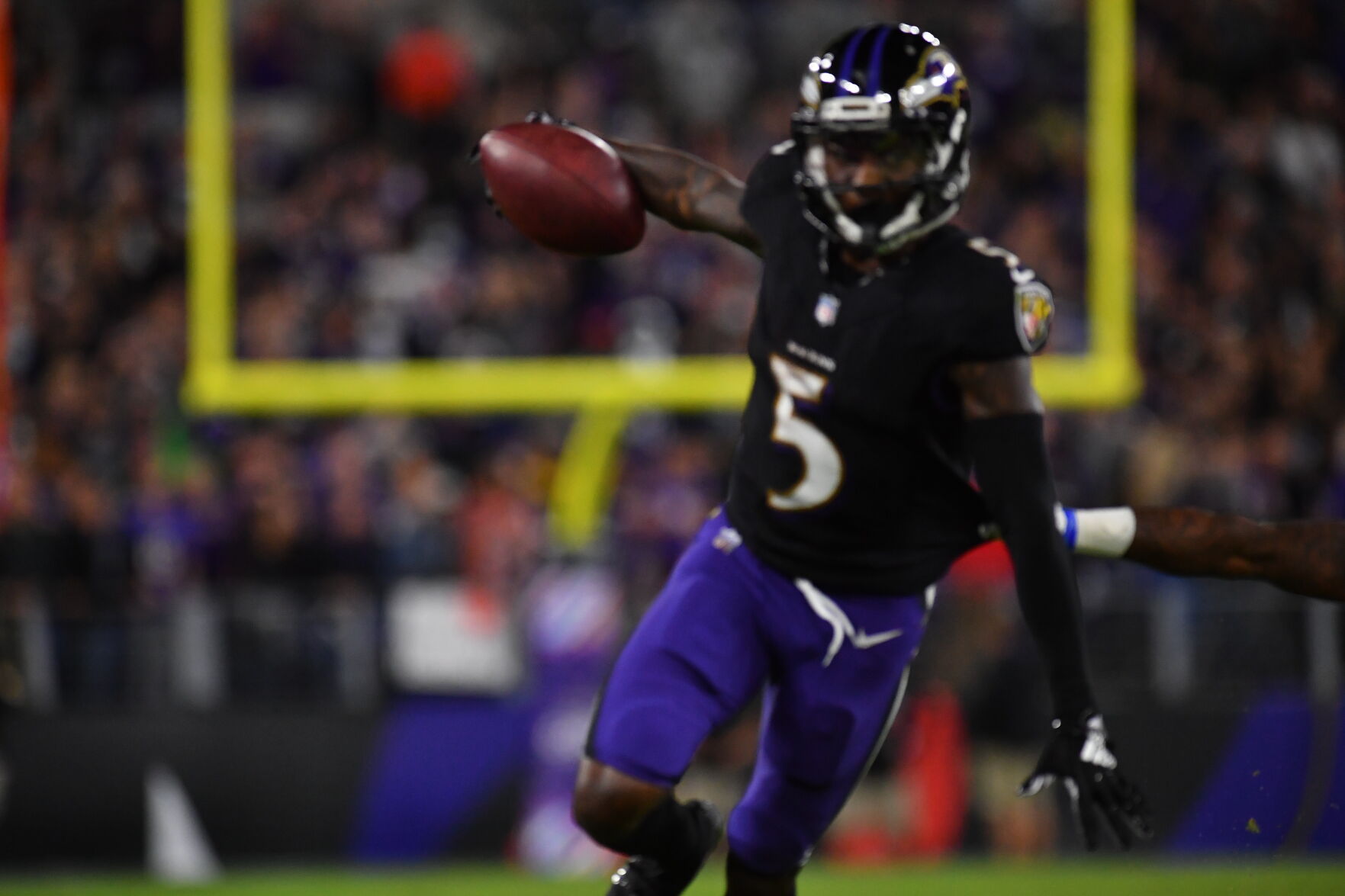 Colts Ravens Football